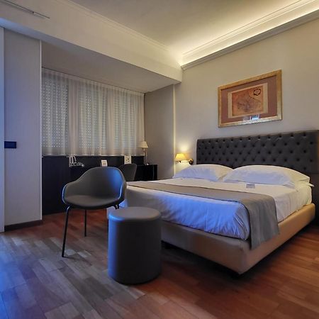 Hotel Plaza Pescara Dış mekan fotoğraf