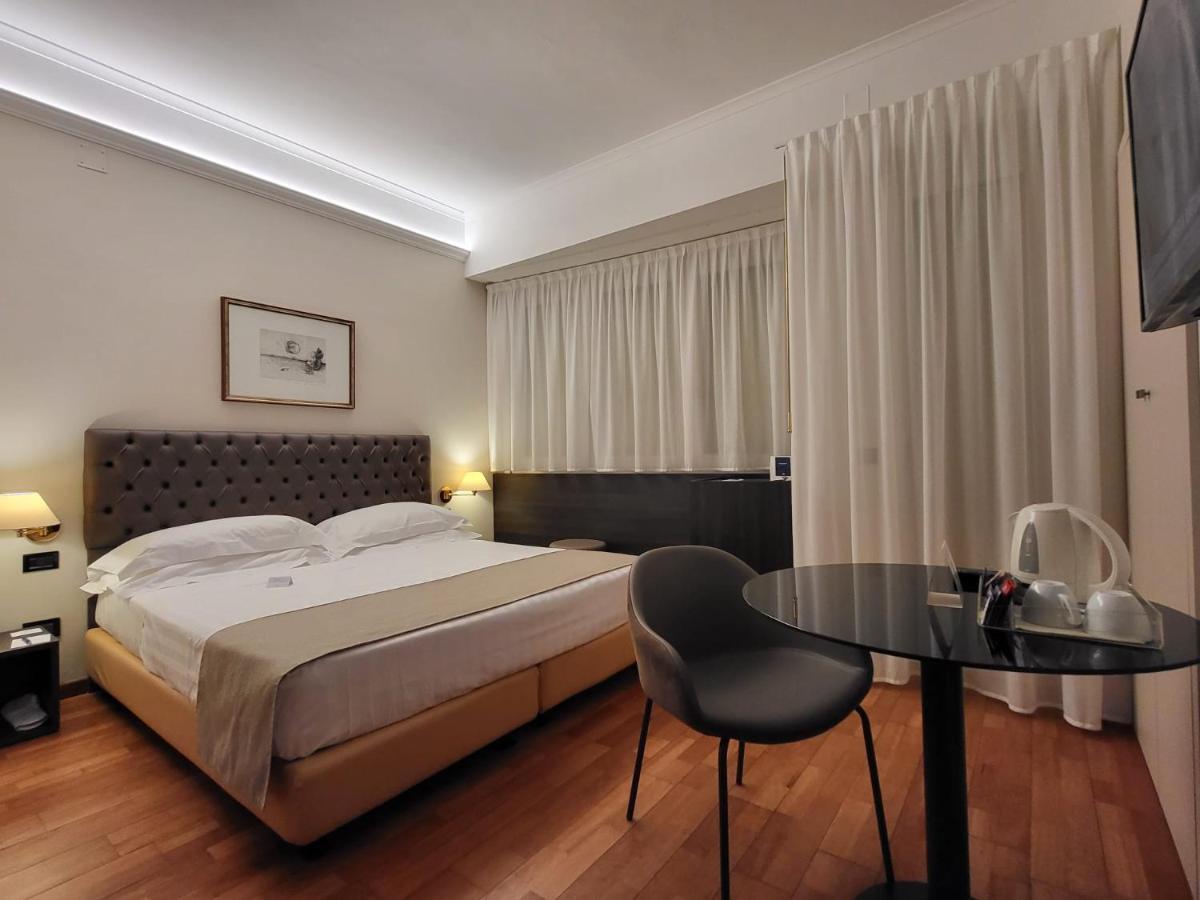 Hotel Plaza Pescara Dış mekan fotoğraf